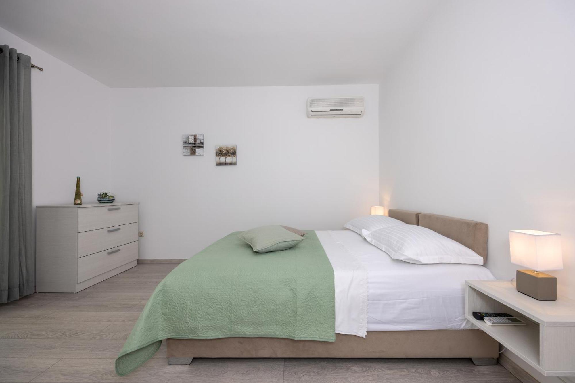 Apartmani Iva Tučepi Εξωτερικό φωτογραφία
